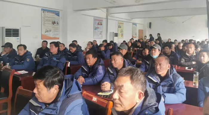 敬畏生命 应急救援就在身边——溧水区红十字会应急救援知识助力驾驶员挽救乘客生命5_副本.jpg