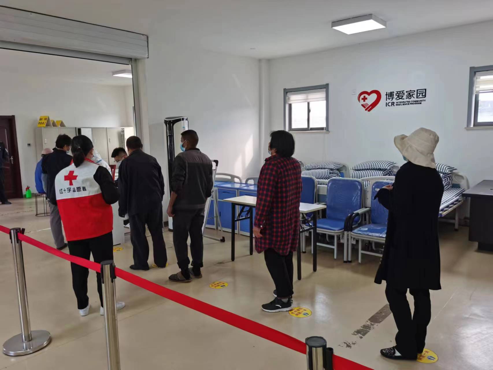 维持秩序.jpg