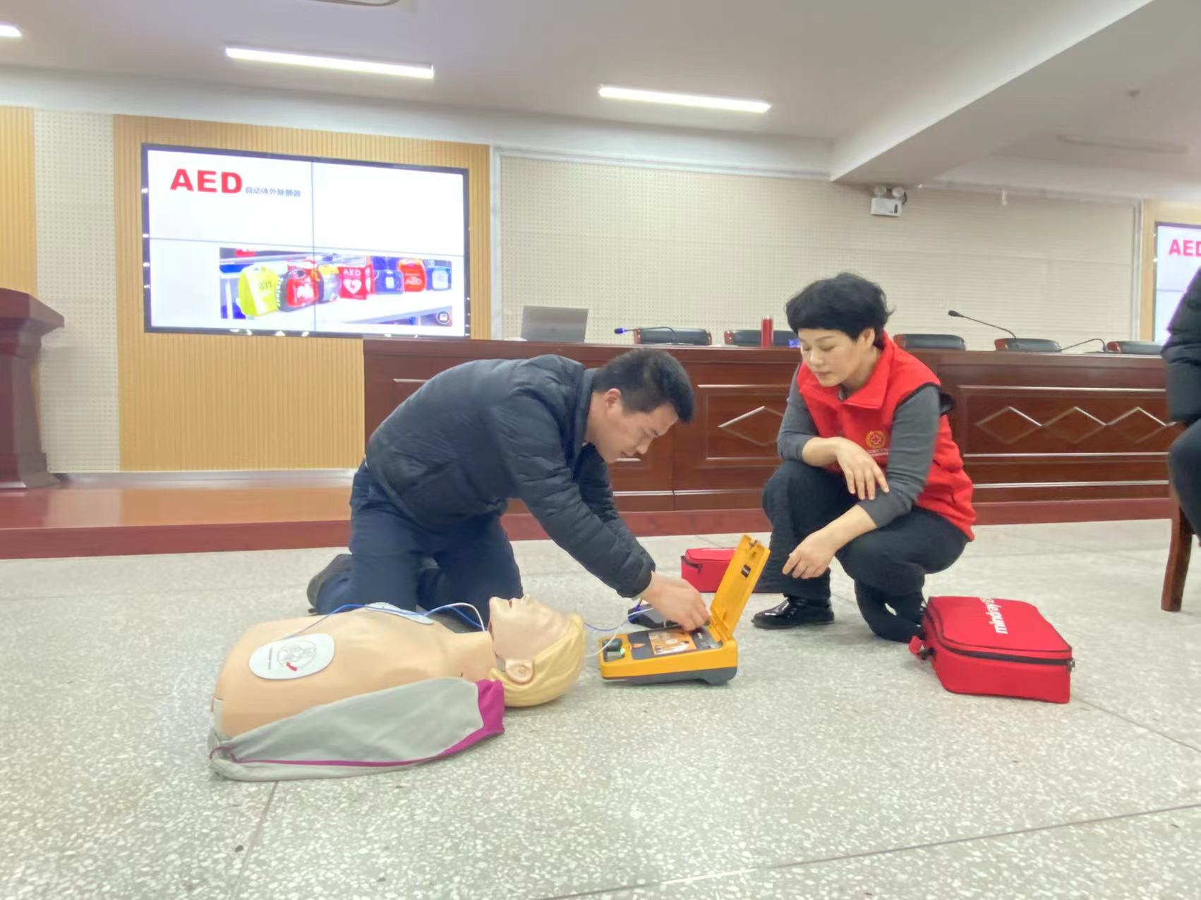 南京市江宁区谷里街道开展cpr+aed急救 (6).jpg