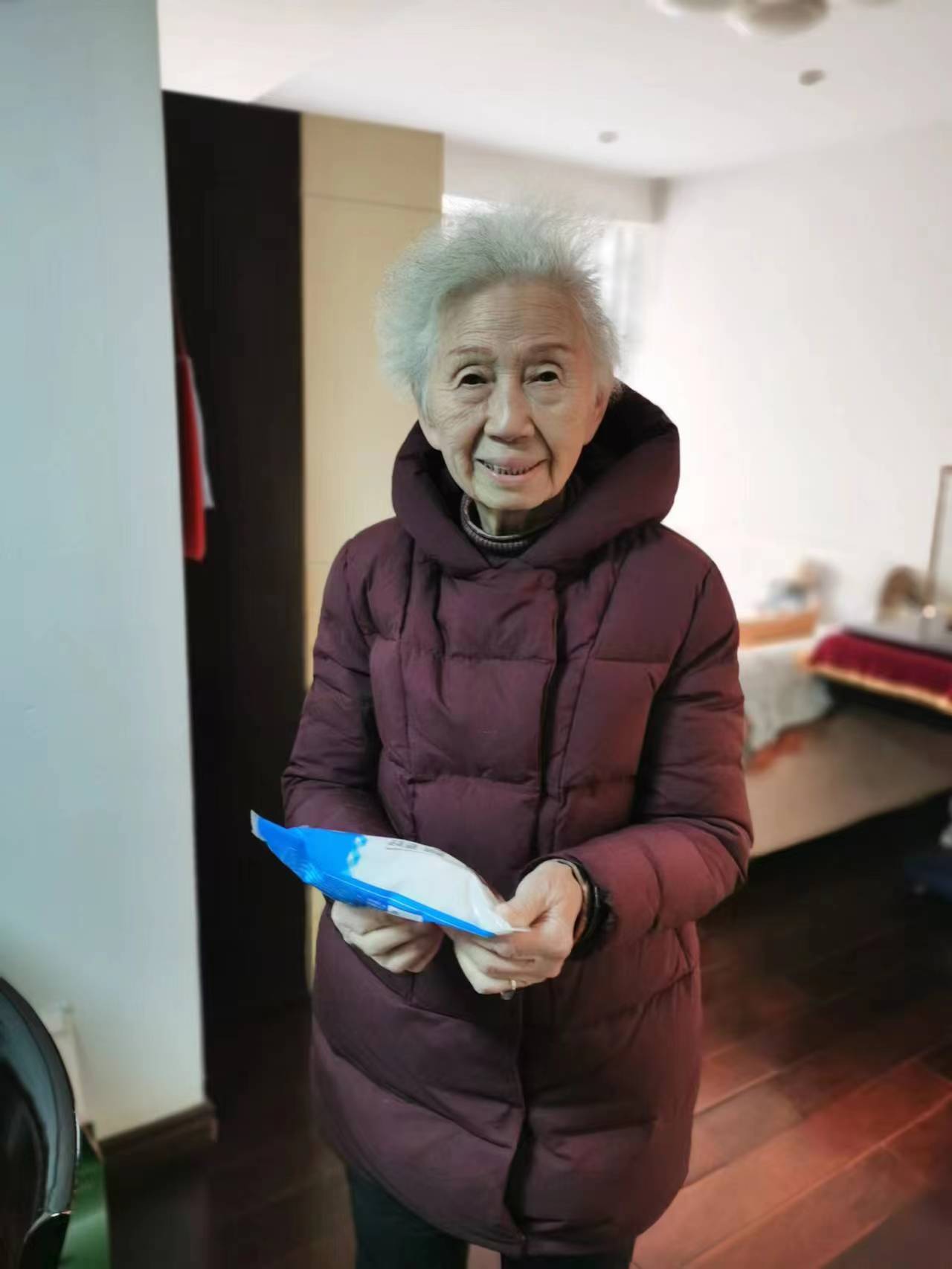 2023.2.1新丰街社区志愿者送温暖.jpg