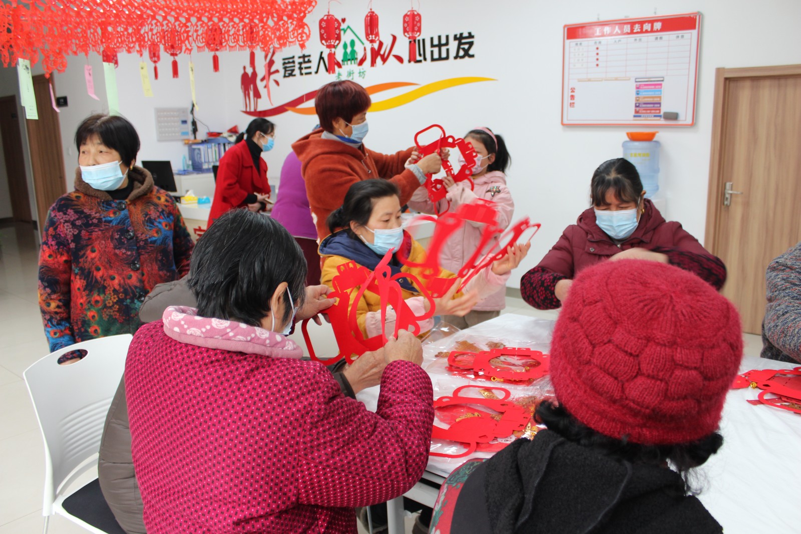 20230202青北博爱家园：福兔闹元宵，情暖老人心3.JPG