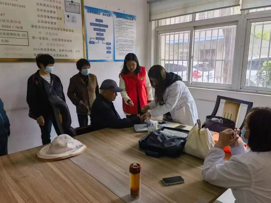 南京市浦口区江浦街道红十字会开展志愿服务活动.jpg