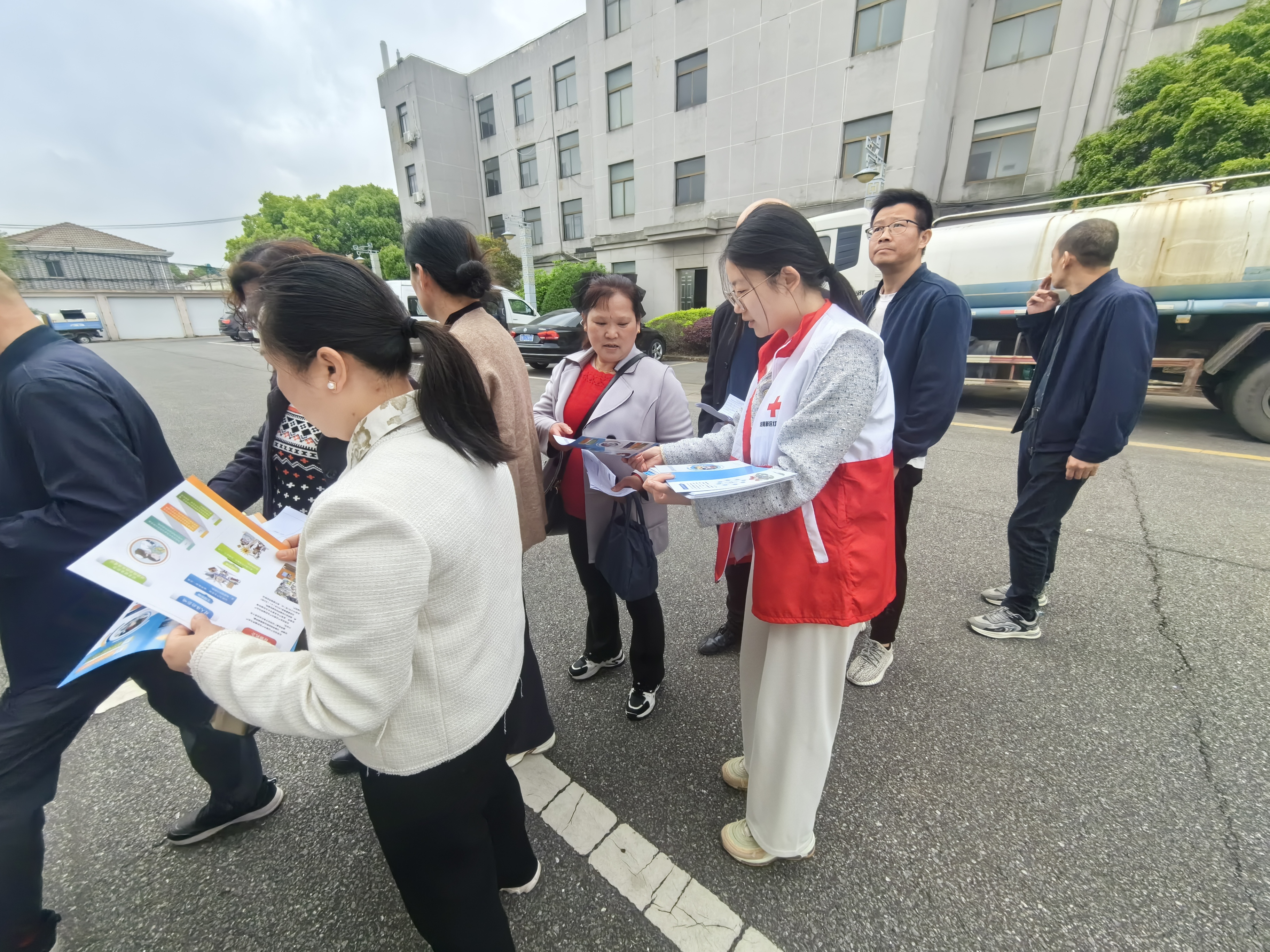 d169eeb7206827bde208113de2bc9f3.jpg