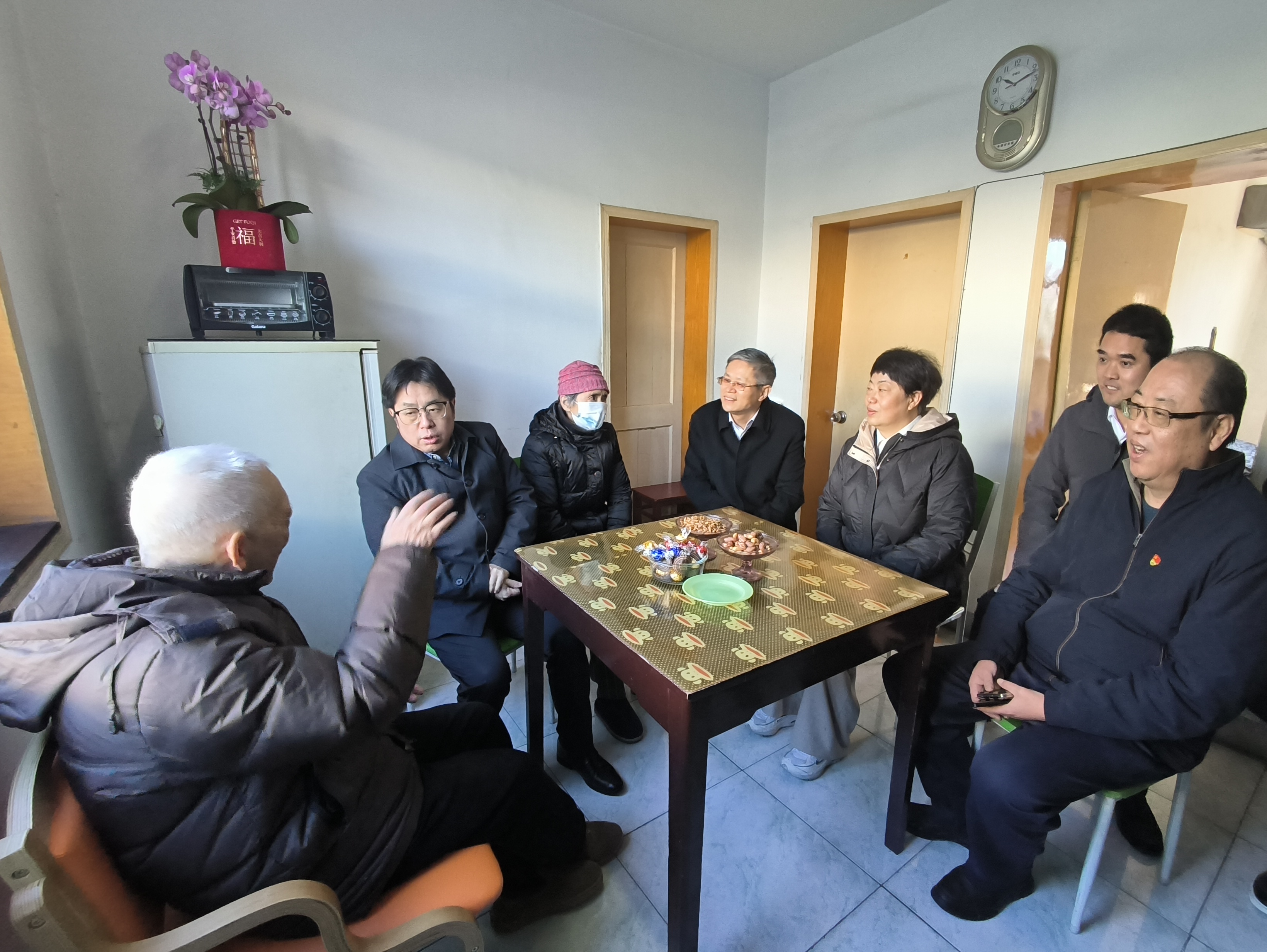 1.17市红会区红会博爱送万家（潘市长慰问）2.jpg